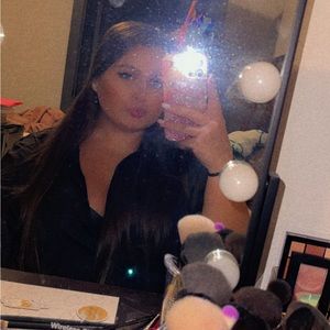 Meet your Posher, Brissa